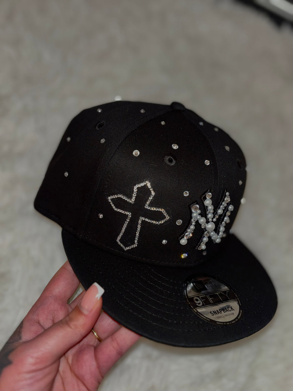 Ručně zdobená snap back New Era